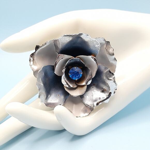 Vintage Coro Flower Brooch, Silver Tone Metal, Blue Rhinestone, Single Earring - Picture 3 of 10